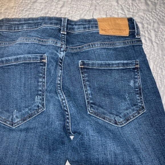 ZARA Mid Rise‎ Skinny Jeans - Picture 5 of 5